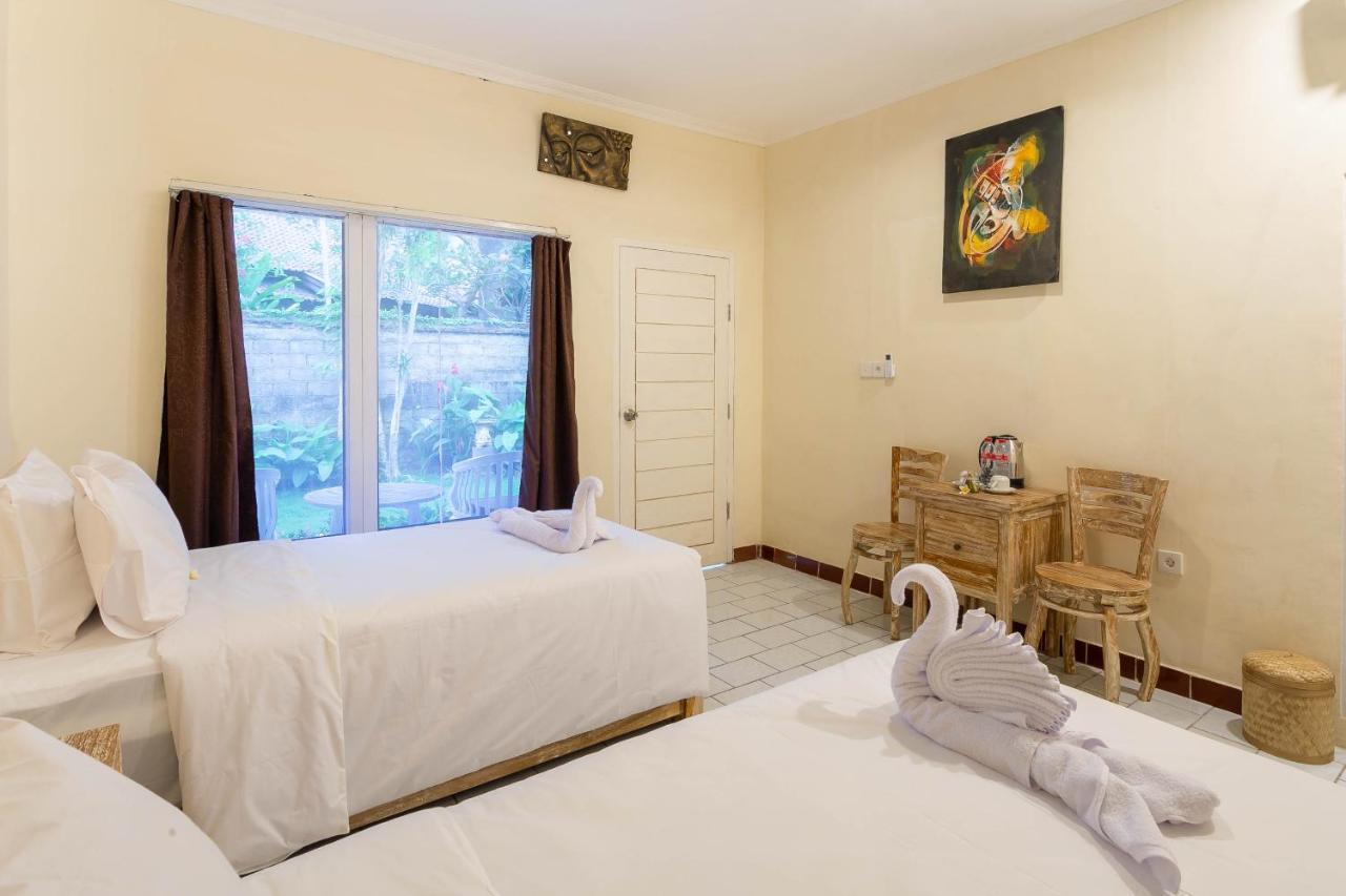 Utama Villas Beach Front Candidasa Ngoại thất bức ảnh