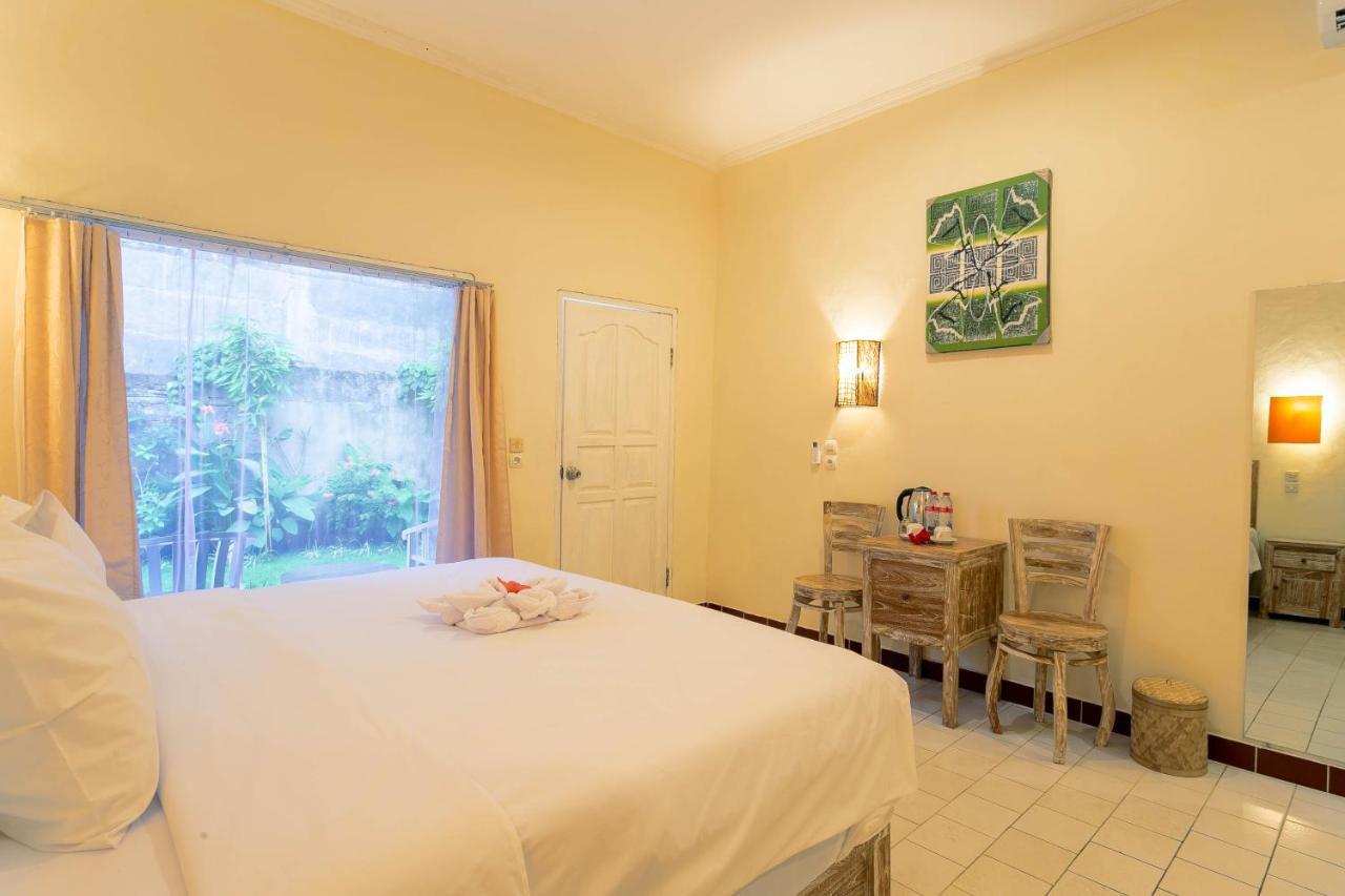 Utama Villas Beach Front Candidasa Ngoại thất bức ảnh