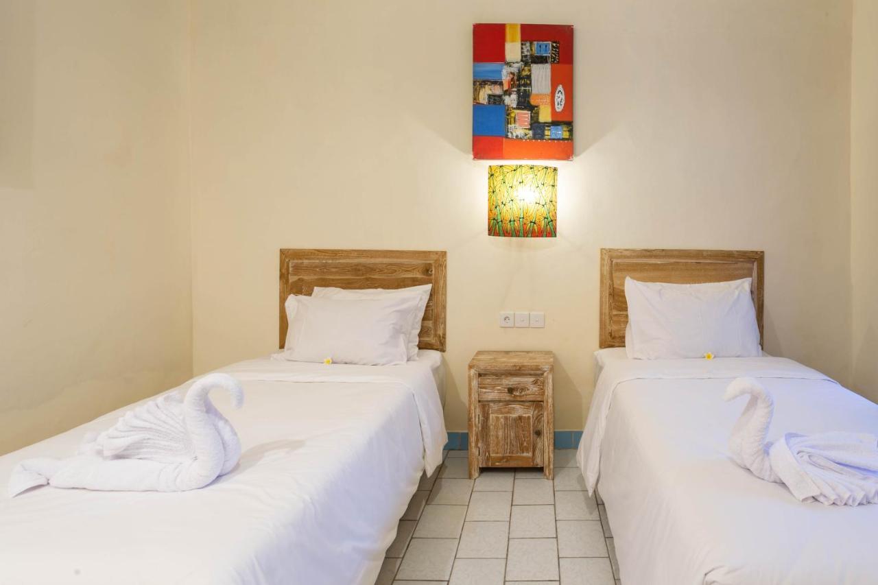 Utama Villas Beach Front Candidasa Ngoại thất bức ảnh